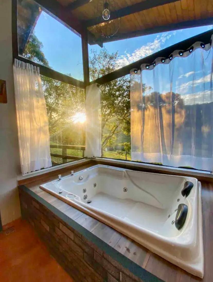 Cabana Sassafras Com Hidromassagem Alfredo Wagner Bagian luar foto